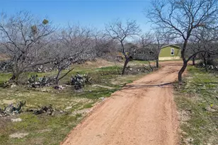 154 Cowboy Rd, Gonzales, TX 78629 - Photo 32