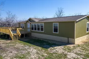 154 Cowboy Rd, Gonzales, TX 78629 - Photo 2