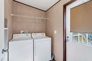 154 Cowboy Rd, Gonzales, TX 78629 - Photo 26