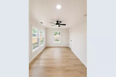 223 NW Front Street, Bartlett, TX 76511 - Photo 20
