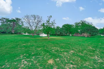 220 2 Mile Lane, Smithville, TX 78957 - Photo 28