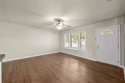 2631 W 45th Street, Austin, TX 78731 - Photo 4