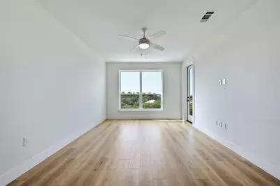 1701 Simond Avenue #323, Austin, TX 78723 - Photo 12