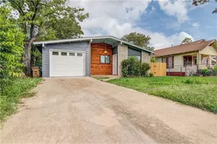 1702 New York Ave, Austin, TX 78702 - Photo 2