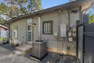 400 E Monroe St, Austin, TX 78704 - Photo 32