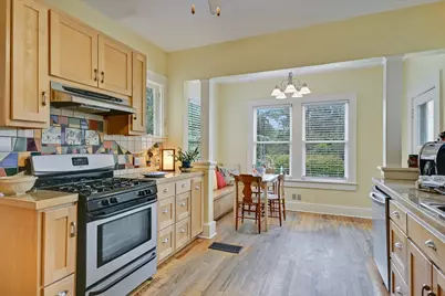 106 W 32nd Street, Austin, TX 78705 - Photo 12