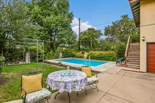 106 W 32nd St, Austin, TX 78705 - Photo 28