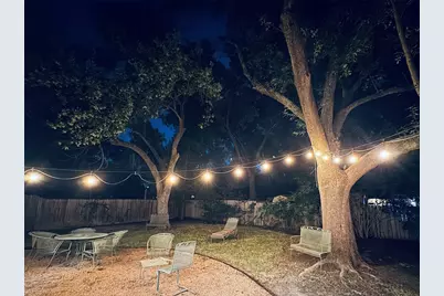 9215 Hunters Trace E, Austin, TX 78758 - Photo 6