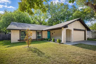 9215 Hunters Trace E, Austin, TX 78758 - Photo 1