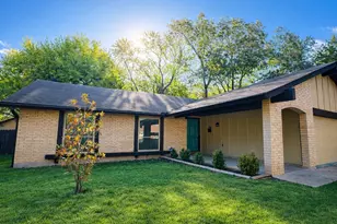 9215 Hunters Trace E, Austin, TX 78758 - Photo 4