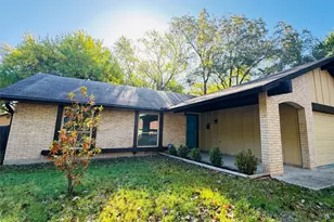 9215 Hunters Trace E, Austin, TX 78758 - Photo 1