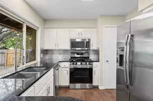 9215 Hunters Trace E, Austin, TX 78758 - Photo 18