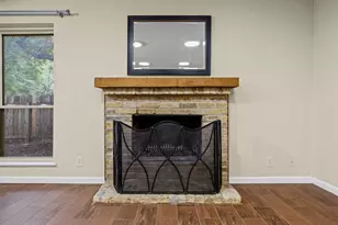 9215 Hunters Trace E, Austin, TX 78758 - Photo 12