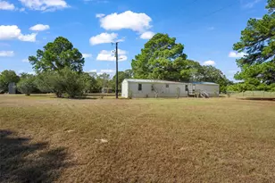 133 Pine Valley Loop, Smithville, TX 78957 - Photo 2