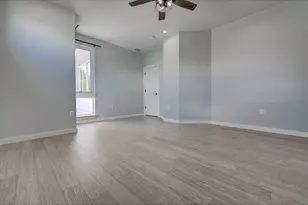 1110 3/4 Fiesta St, Austin, TX 78702 - Photo 18