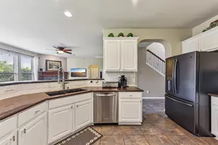 201 Tulip Trail Bend, Cedar Park, TX 78613 - Photo 10