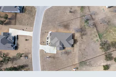 408 Northcrest Drive, Liberty Hill, TX 78642 - Photo 38