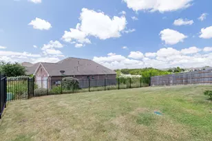 8015 Purple Aster Pass, Lago Vista, TX 78645 - Photo 26