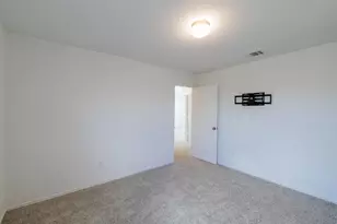 8015 Purple Aster Pass, Lago Vista, TX 78645 - Photo 20