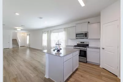 8015 Purple Aster Pass, Lago Vista, TX 78645 - Photo 6
