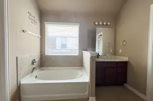 1817 Greyleaf Path, Round Rock, TX 78665 - Photo 14