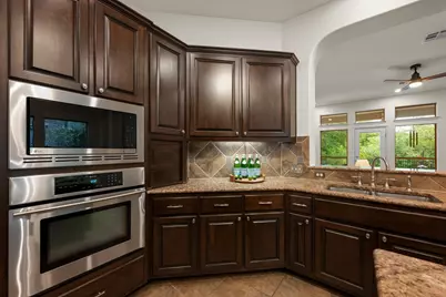 11704 Via Grande Drive, Austin, TX 78739 - Photo 10