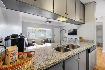 2408 Longview Street #204, Austin, TX 78705 - Photo 8