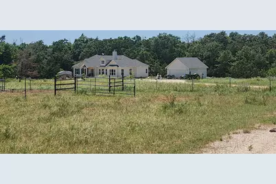 668 Fairview Drive, Rockdale, TX 76567 - Photo 2