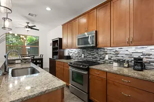 2208 Schriber St, Austin, TX 78704 - Photo 10