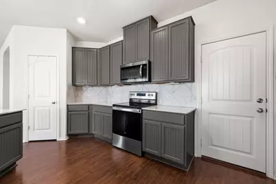 220 Saranac Drive, Elgin, TX 78621 - Photo 14