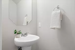 516 E Slaughter Ln, Austin, TX 78744 - Photo 18