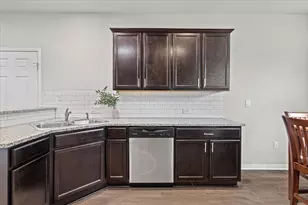 516 E Slaughter Ln, Austin, TX 78744 - Photo 12