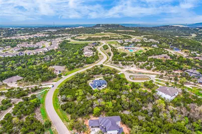 19208 Leisure Lane, Jonestown, TX 78645 - Photo 14