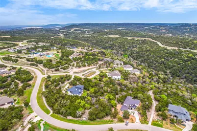 19208 Leisure Lane, Jonestown, TX 78645 - Photo 16