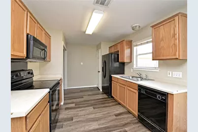 9212 Rowlands Sayle Road, Austin, TX 78744 - Photo 8