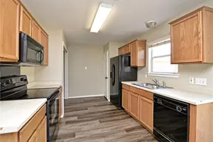 9212 Rowlands Sayle Rd, Austin, TX 78744 - Photo 8