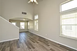 9212 Rowlands Sayle Rd, Austin, TX 78744 - Photo 4