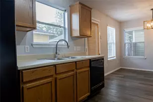 9212 Rowlands Sayle Rd, Austin, TX 78744 - Photo 26