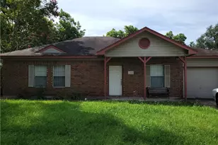 1501 Prather St, Taylor, TX 76574 - Photo 1