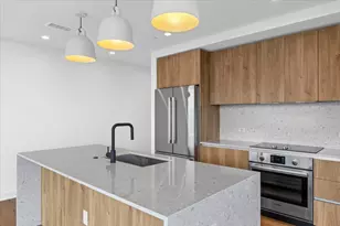 84 East Ave, Austin, TX 78701 - Photo 6