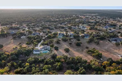 1008 Eagle Point Drive, Georgetown, TX 78628 - Photo 36