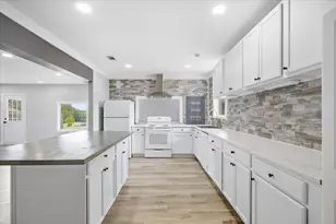 128 Skyview Terrace, Leander, TX 78641 - Photo 4