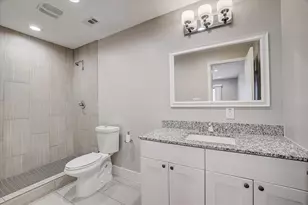 935 La Posada Dr, Austin, TX 78752 - Photo 12
