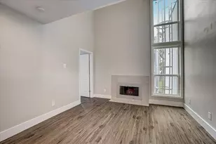 935 La Posada Dr, Austin, TX 78752 - Photo 2