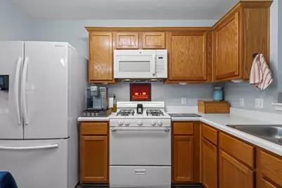 214 Pentire Way, Hutto, TX 78634 - Photo 10