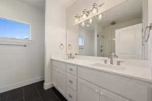 1008 Muse Ln, Austin, TX 78702 - Photo 6