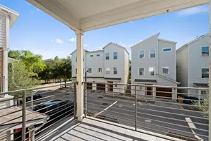 1008 Muse Ln, Austin, TX 78702 - Photo 14