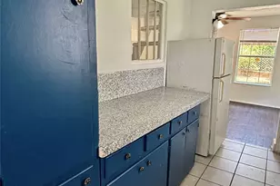 1205 Olander St, Austin, TX 78702 - Photo 8