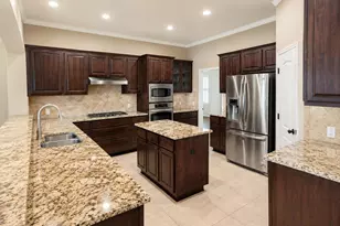 12320 Montclair Bend, Austin, TX 78732 - Photo 4