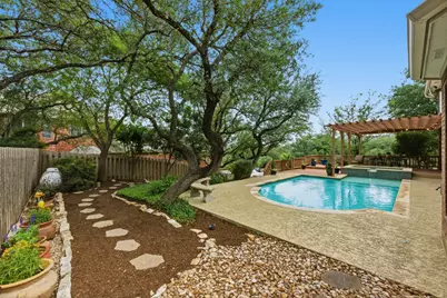 10417 Peonia Court, Austin, TX 78733 - Photo 30